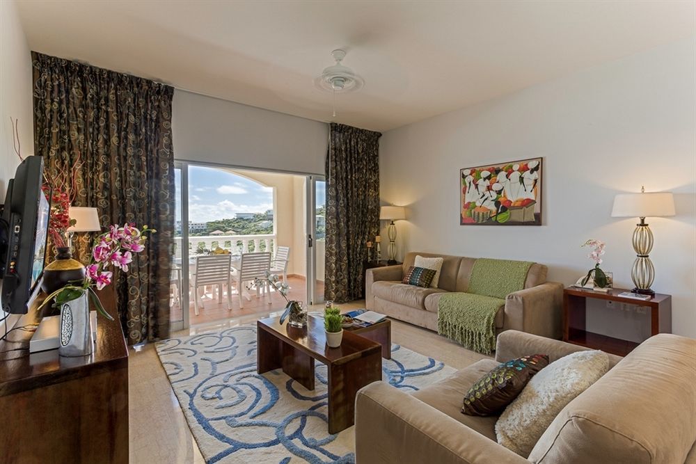Princess Heights Luxury Condo Hotel Oyster Pond Dış mekan fotoğraf